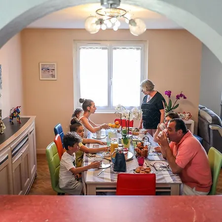 Le Nid De L'ecureuil 3* Brens (Tarn)