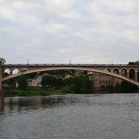 Le Nid De L'ecureuil Bed and breakfast Brens (Tarn)