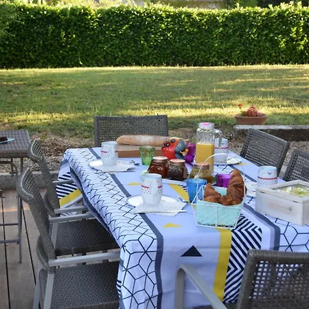 Le Nid De L'ecureuil Brens (Tarn)