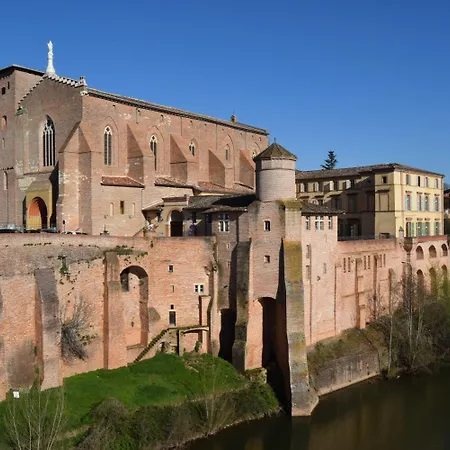 Le Nid De L'ecureuil