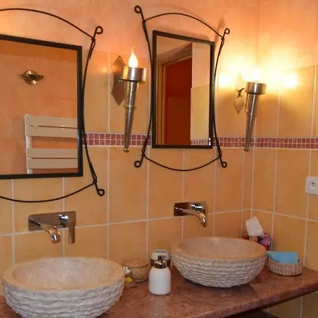 Le Nid De L'ecureuil Brens (Tarn)