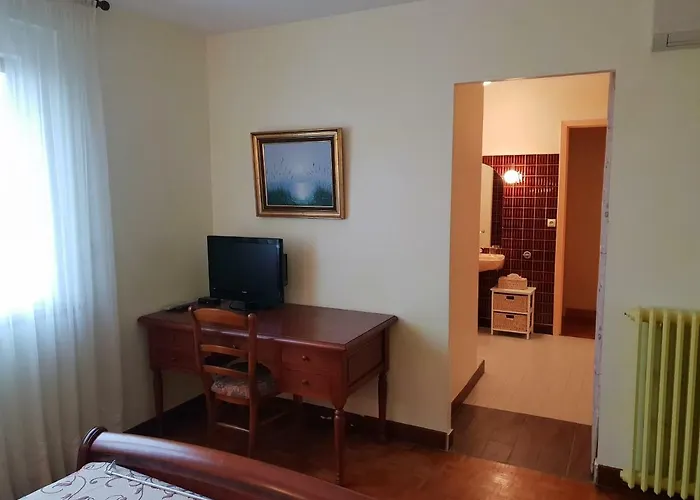 Le Nid De L'ecureuil Brens (Tarn)